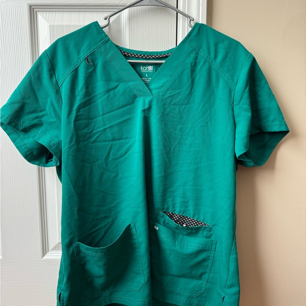 Koi Women's Teal Short Sleeve Top